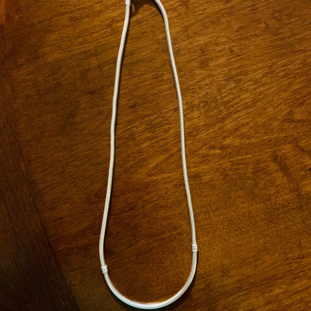 Pandora silver necklace. Like new!